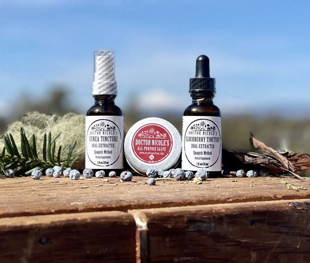 Nicoles Apothecary Travel Pack