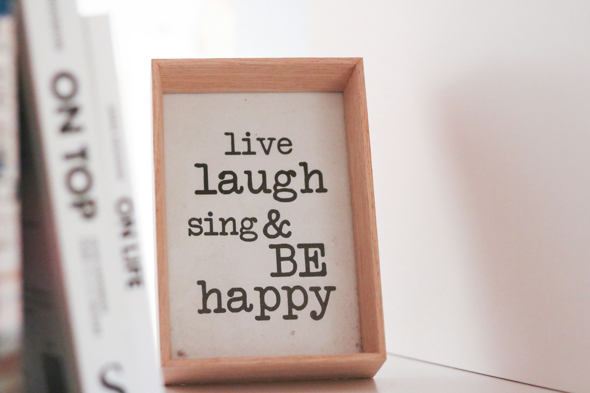 live laugh sing & be happy sign