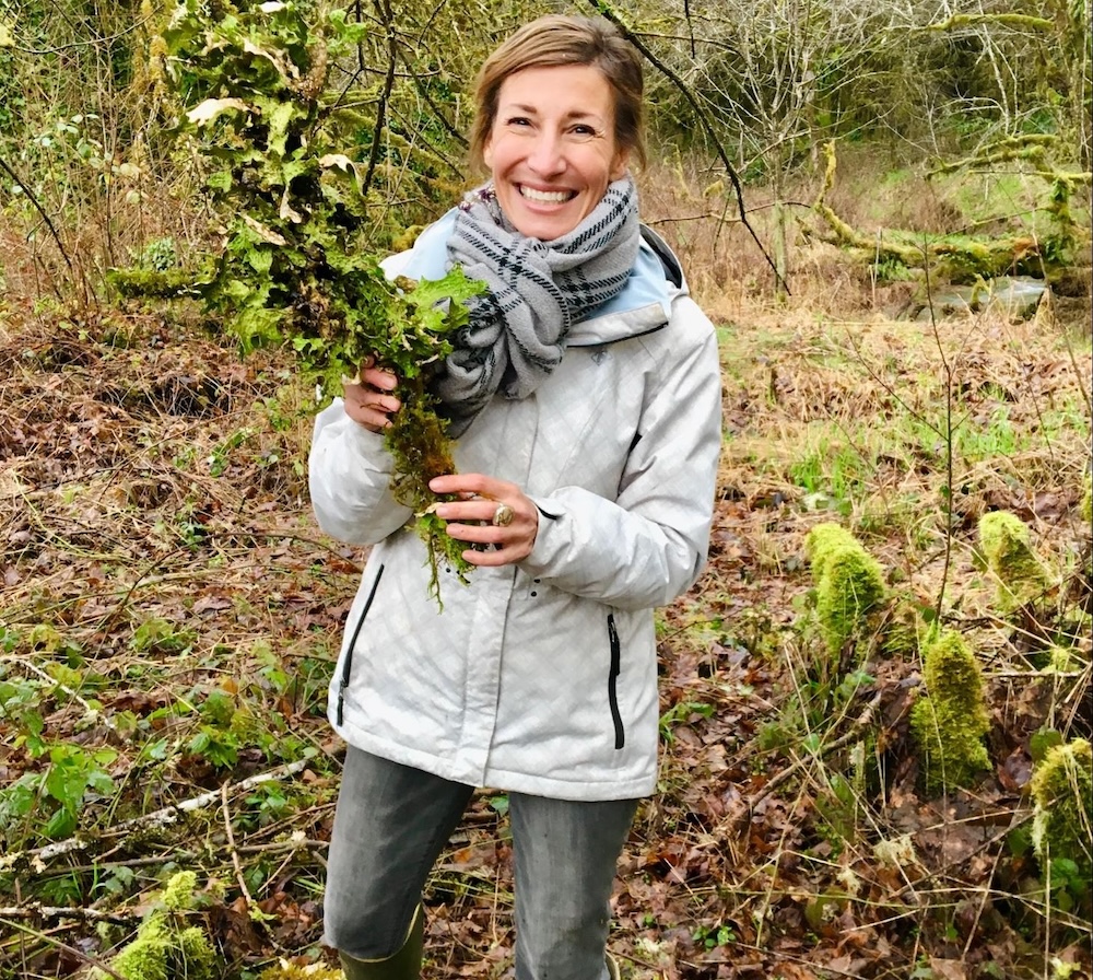 Nicole Apelian foraging lungwort